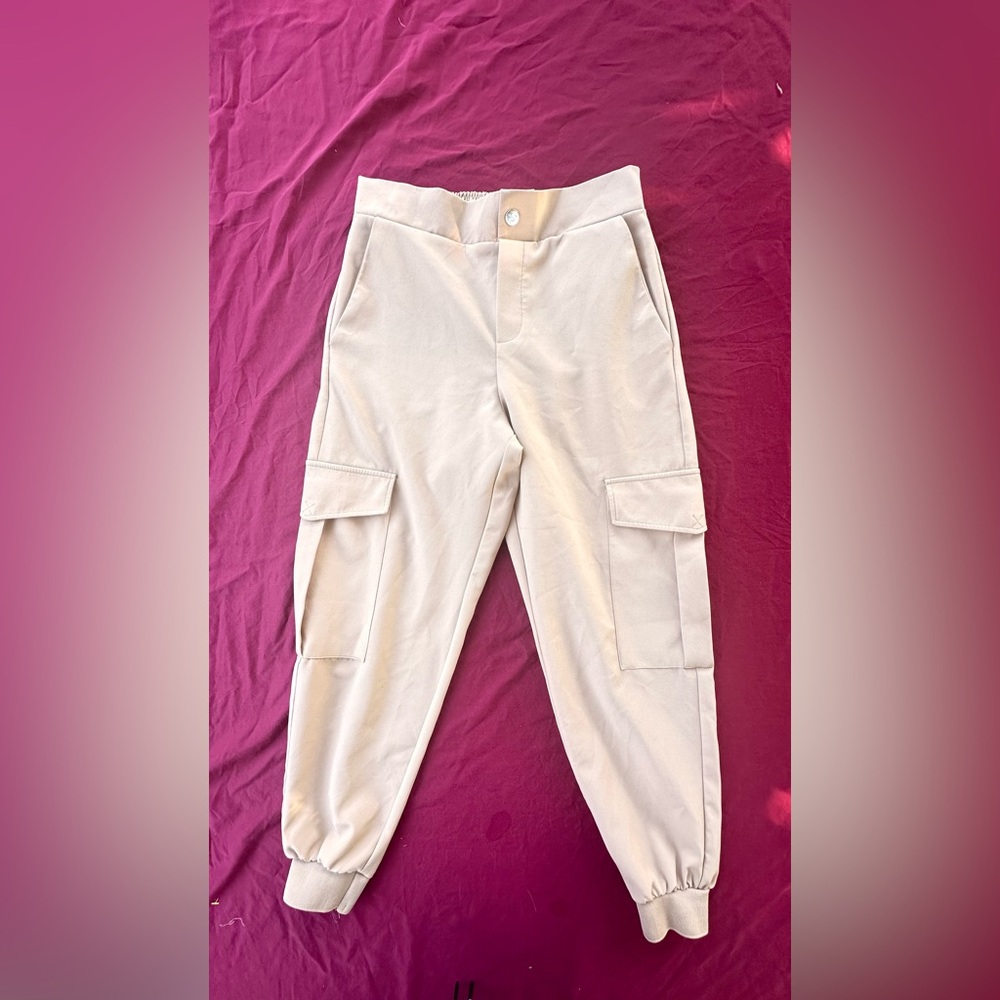 Zara Cream Cargo Pants Relaxed Fit